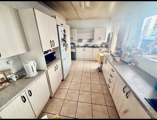 3 BEDROOM HOUSE FOR SALE IN VANDERBIJLPARK SW 1